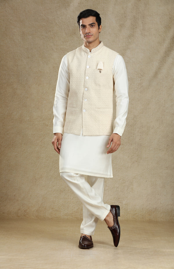 IVORY CHIKANKARI BANDI KURTA SET #7721